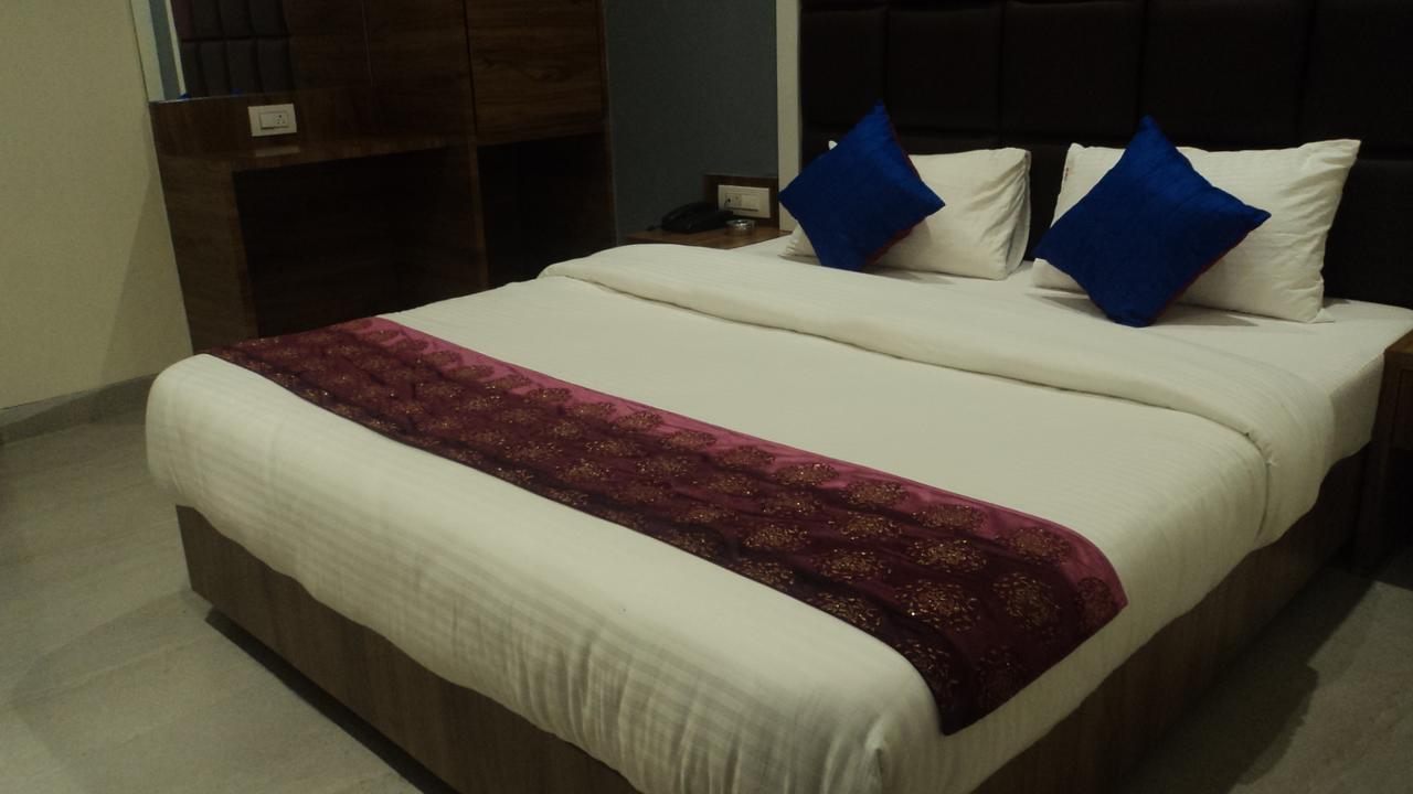 Shree Krishna Paradise Hotell Navi Mumbai Exteriör bild